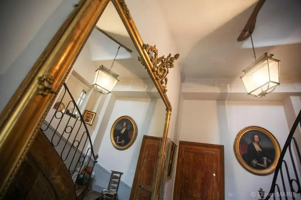 Le Chateau De La Vierge