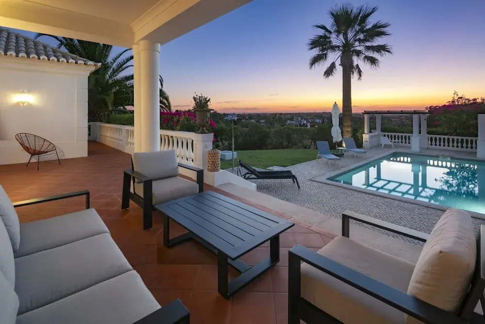 Romantic 3-bedroom Villa Near Carvoeiro