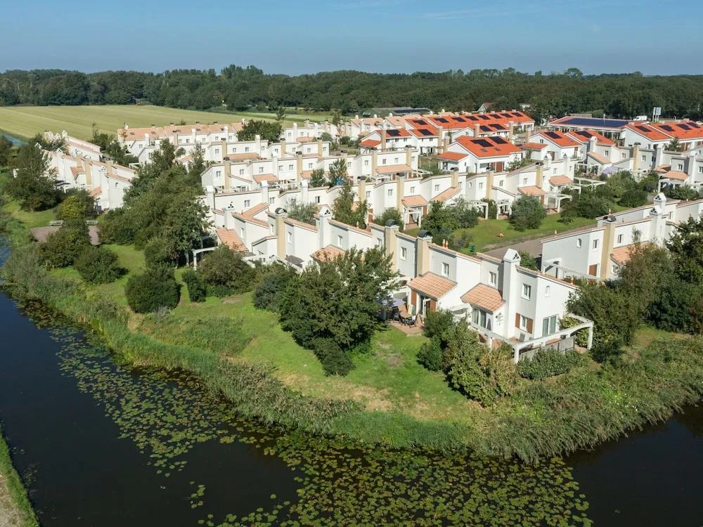 Sunny Dunimar Retreat