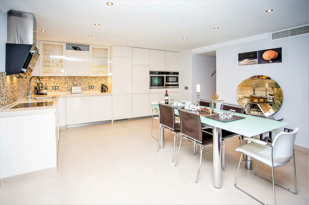 7 B/R Villa near Puerto Banus & SEA,5m ✴️✴️✴️✴️✴️
