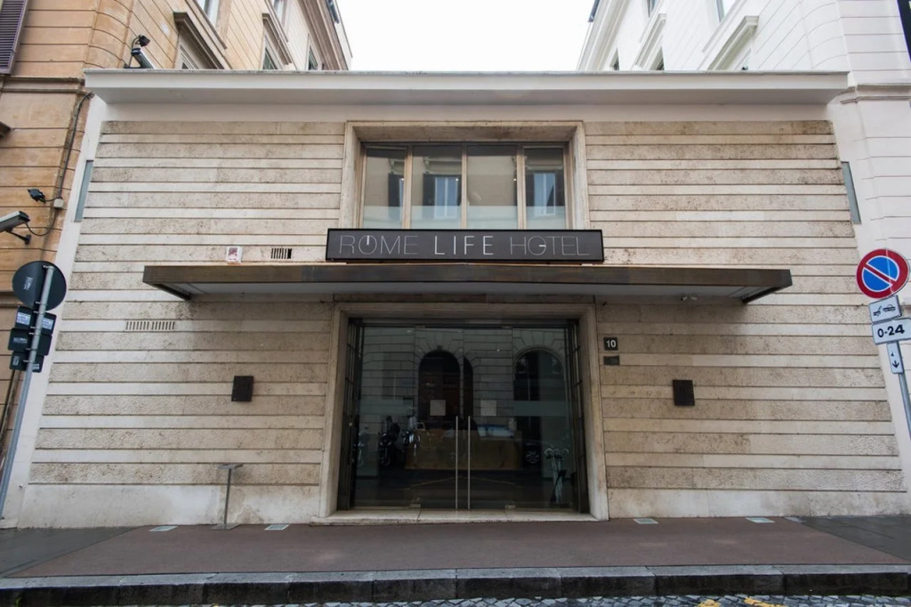 Rome Life Hotel