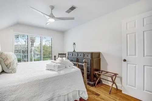 4712 Tennis Club Villa