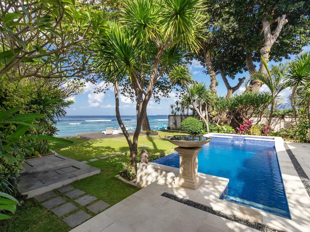 Villa Pantai Candidasa by Villa Finder