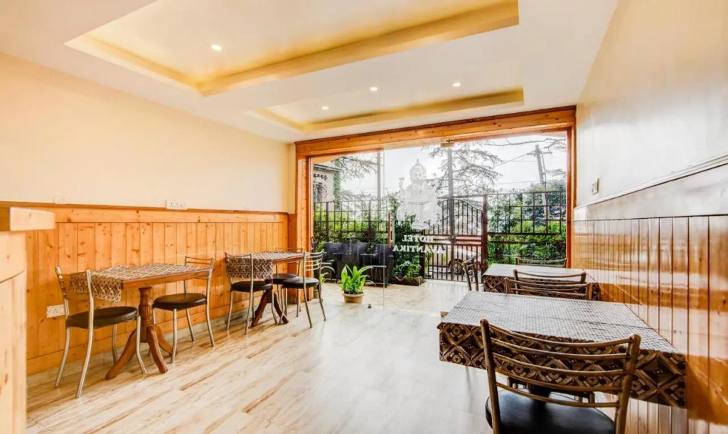 Itsy Hotels Avantika With Forest View