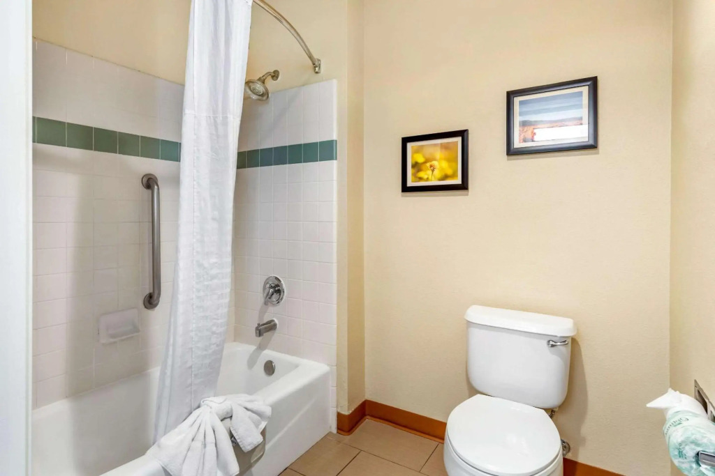 Comfort Inn & Suites Lancaster Antelope Valley