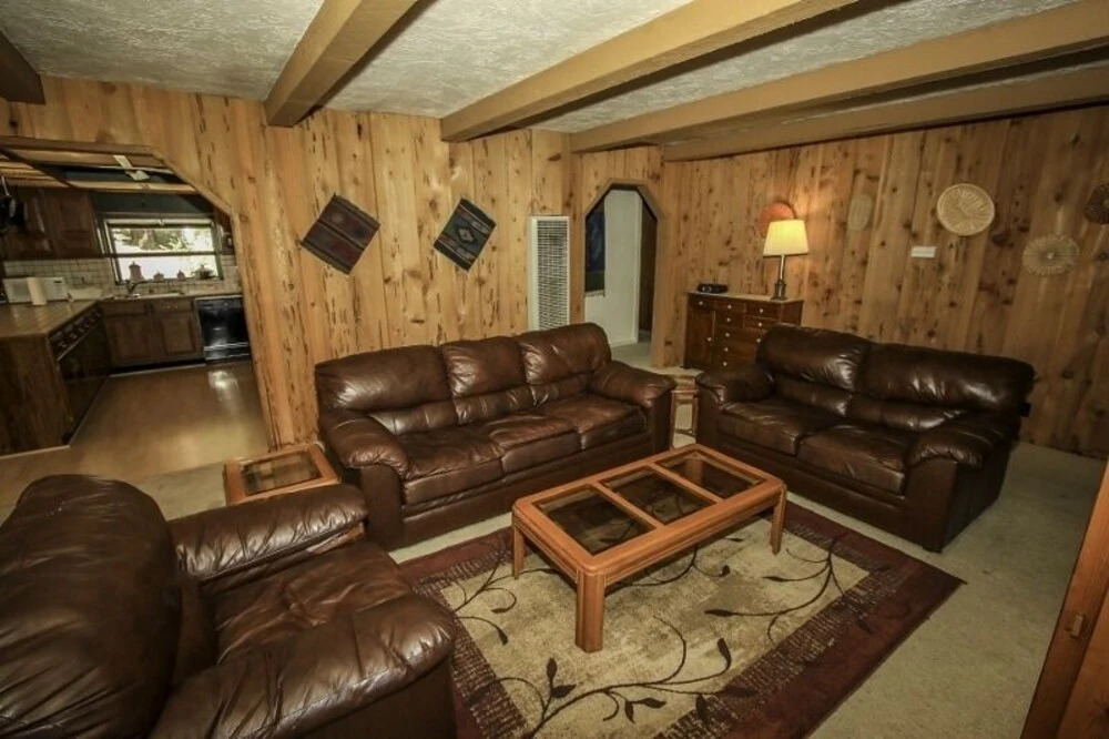 A Big Olympic Getaway 4 Bedroom Apts by RedAwning