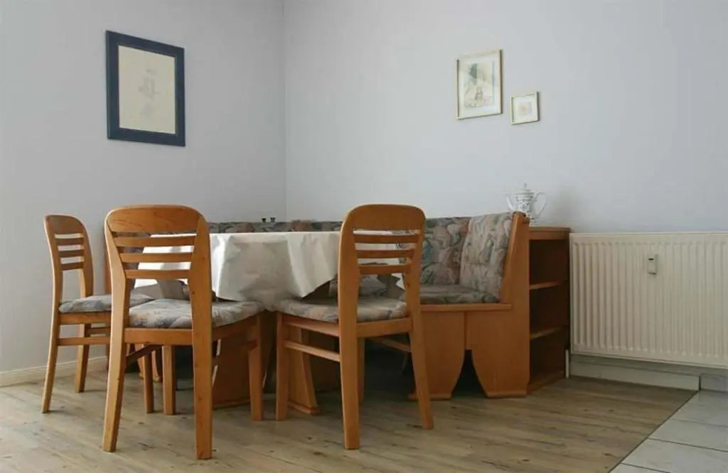 Ferienanlage-Reriker-Strasse-EG-rechts-119