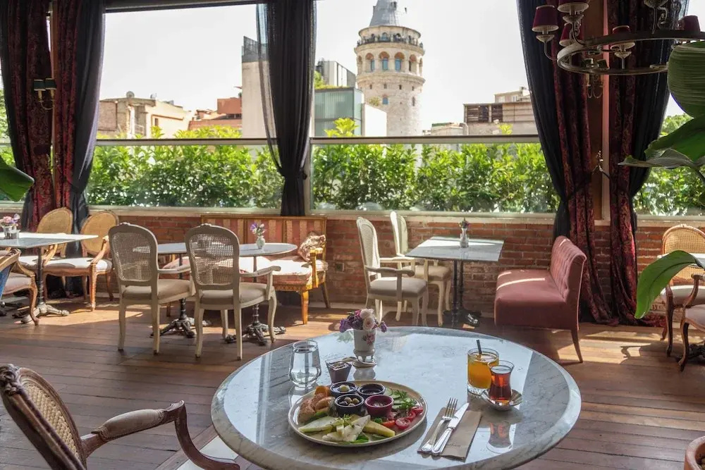 Meroddi Galata Flats