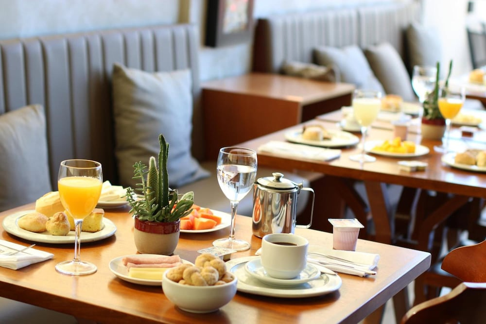 Lagoa Flat Hotel