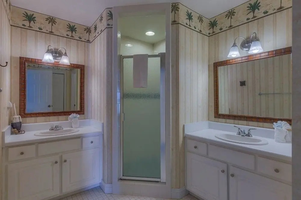 Above and Beyond Apartment 4 Bedroom