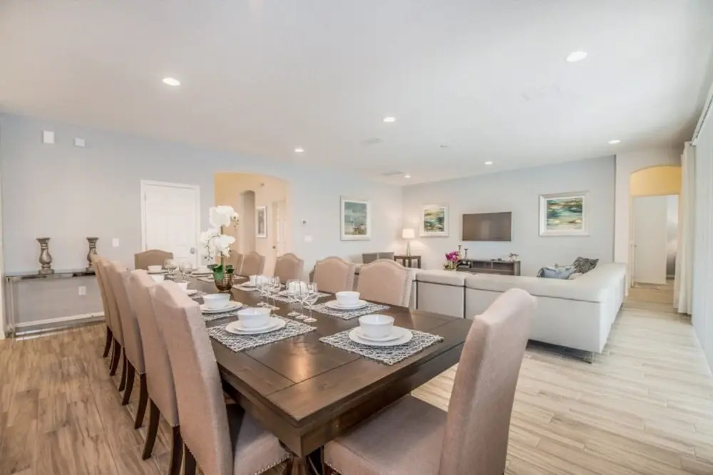 Oakwood Street Villa Solterra