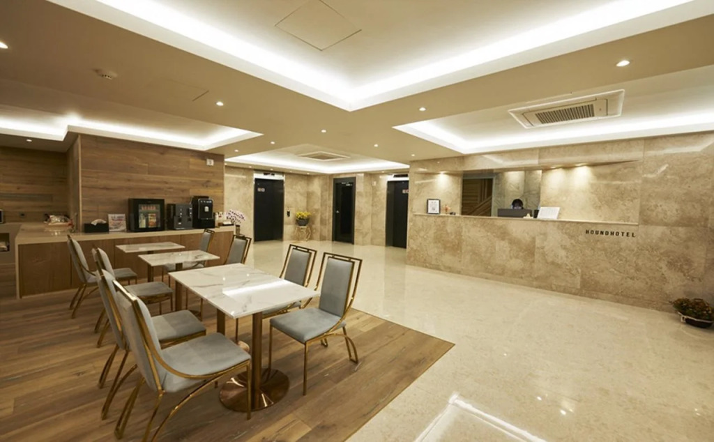Yeonsan Hound Hotel