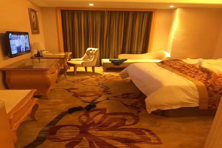 Vienna Hotel Shenzhen East Railway Station