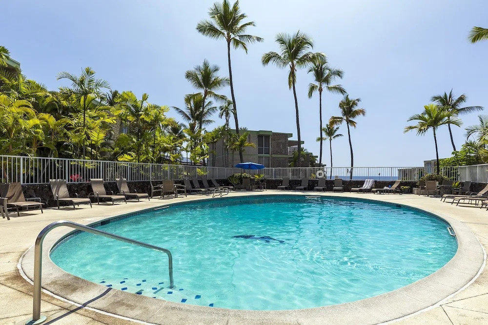 Tiki Ali'i Retreat Breathtaking Island Views