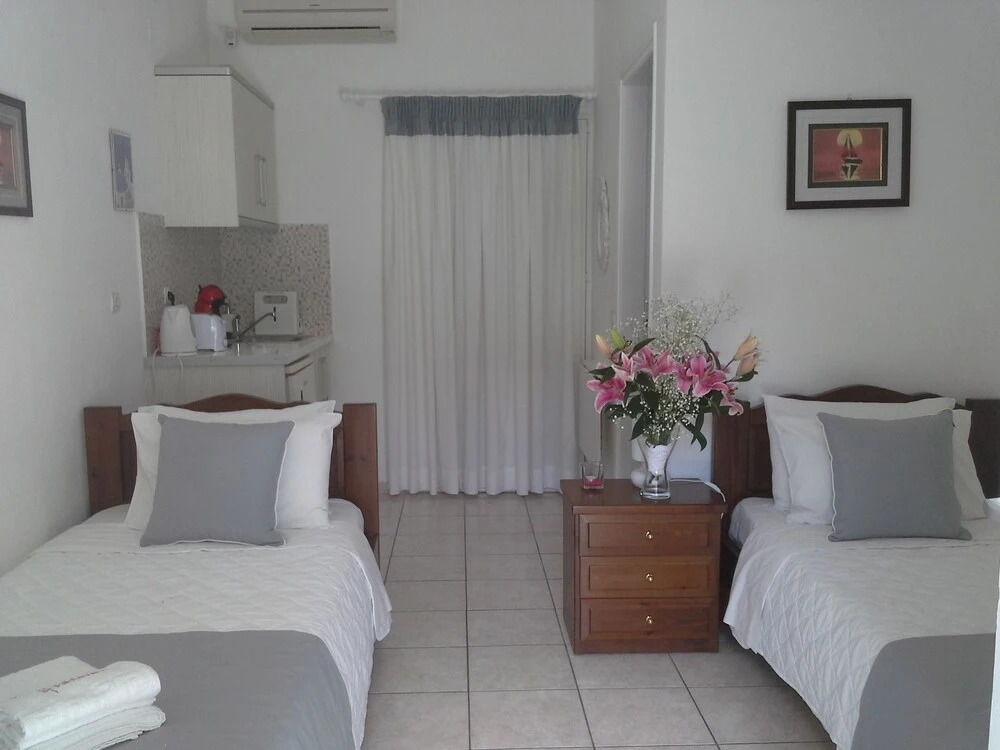Kiklamino Sunset Suites