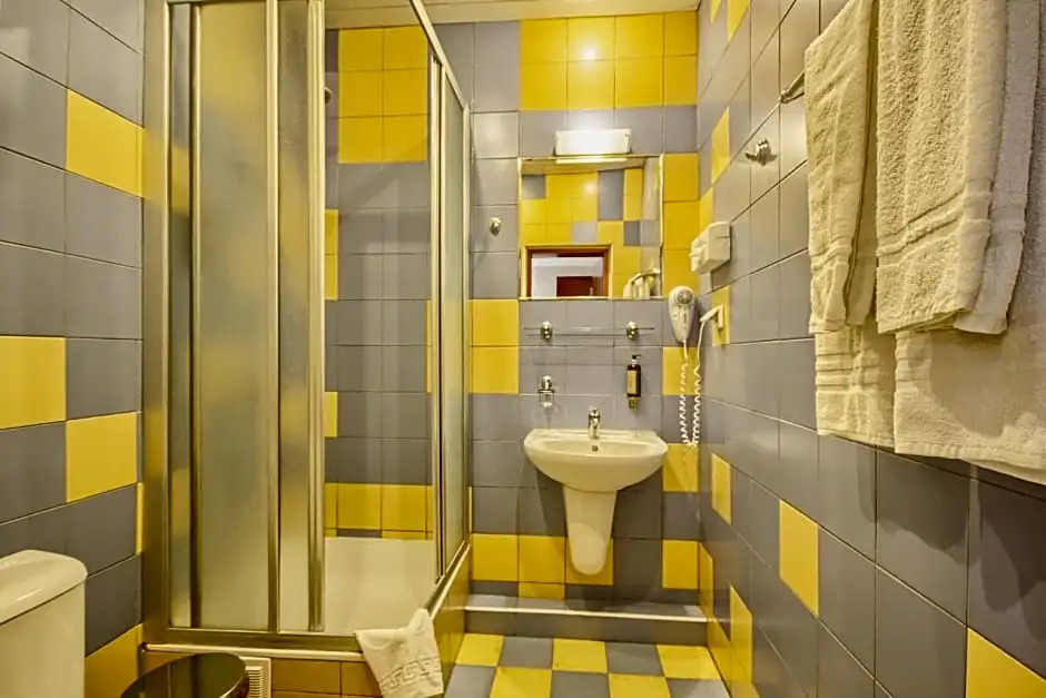 Inza Guest House