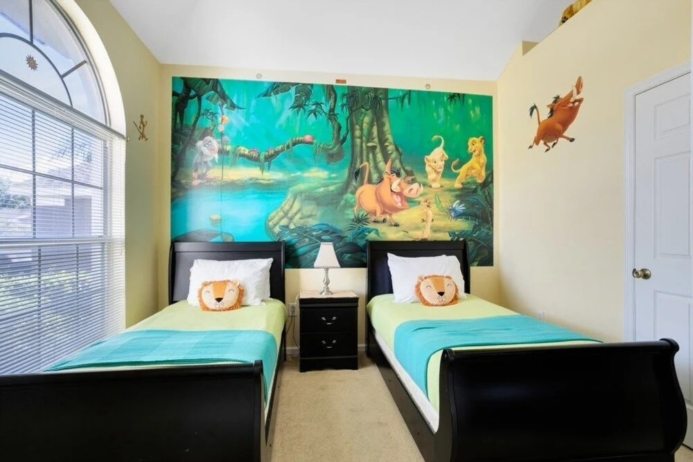 Fantastic Resort 5br House - South Facing Pool/spa 5 Bedroom Villa by RedAwning