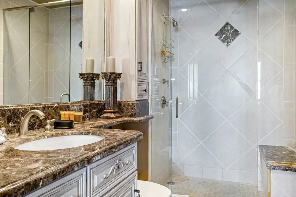 330 Chapel Square 3 Bedroom Condo by RedAwning