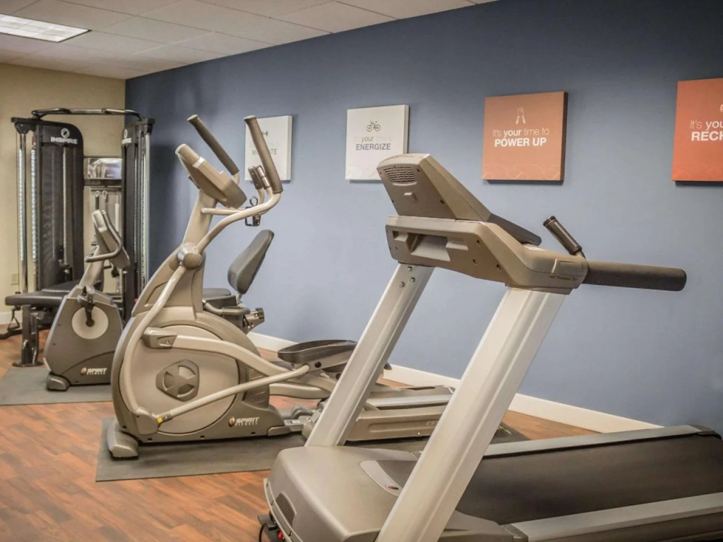 Comfort Suites Escanaba West