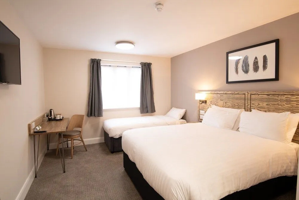 Paisley Pear, Brackley by Marstons Inns