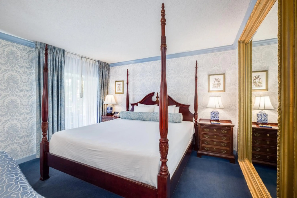 The Farmington Inn and Suites