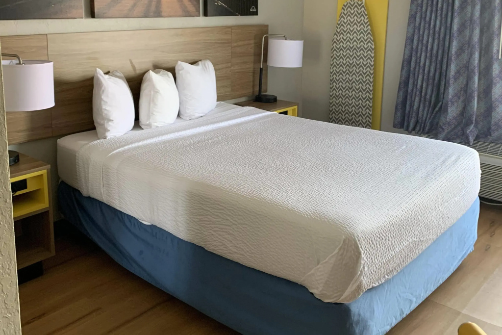 Days Inn by Wyndham Louisville Airport Fair and Expo Center