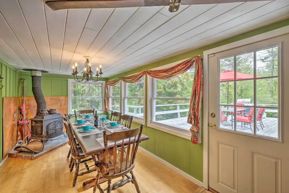 Charming Wilmington Cabin, 8 Mi. to Mt Snow!