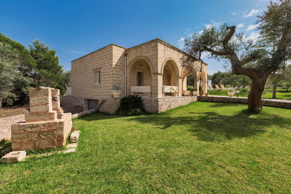 Villa Satis by Perle di Puglia