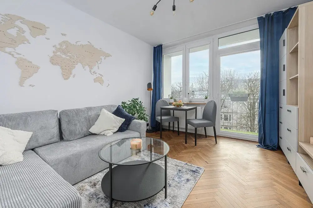 Lumina 2-room apart near the Old Town