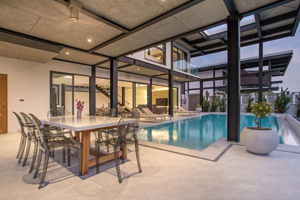 Elegant 4BR Pool Villa Sunset Garden 3