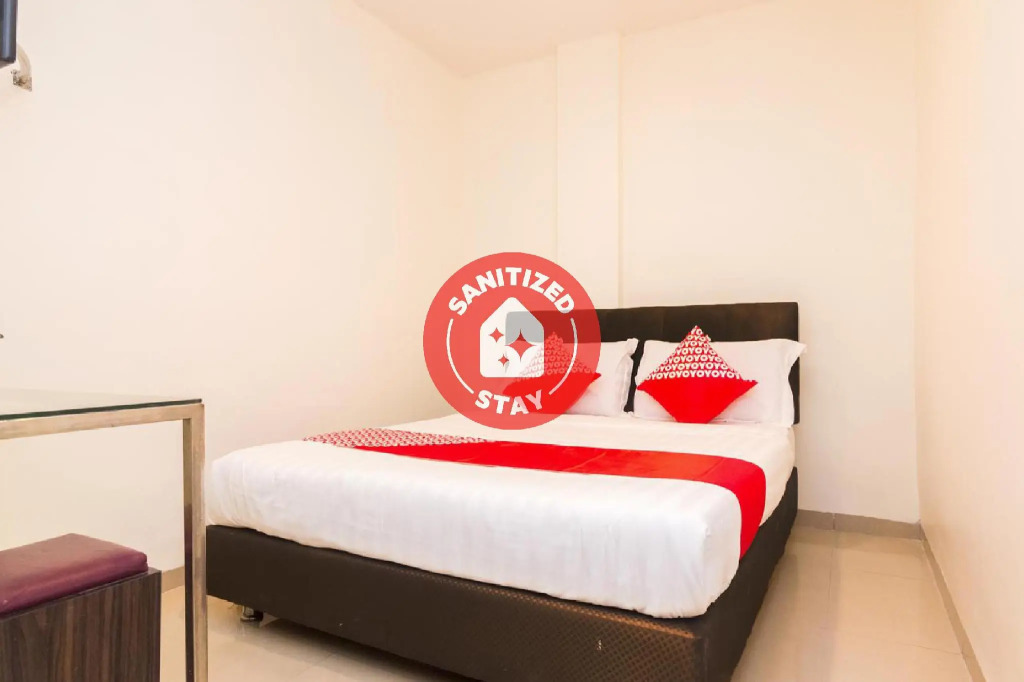 OYO 1635 New Star Hotel