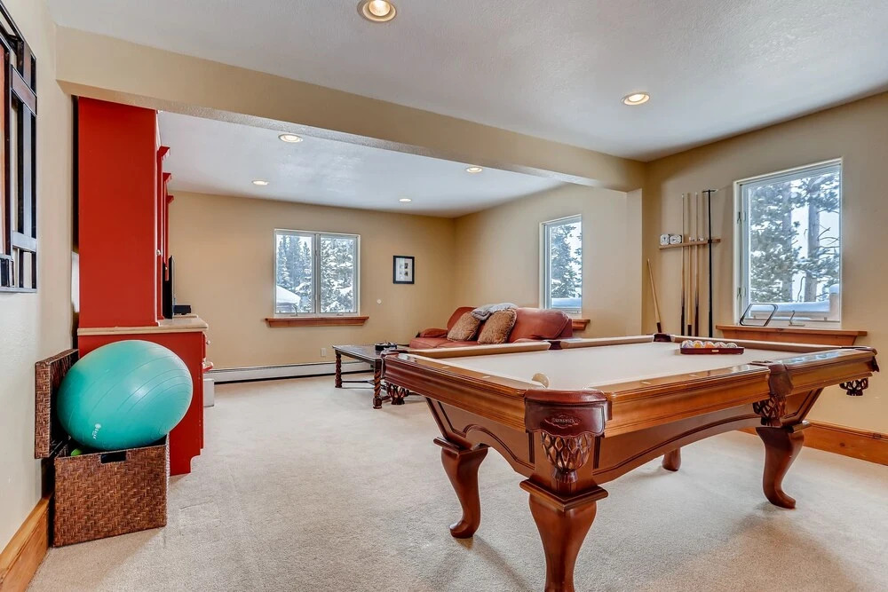 New Listing! Secluded Peak 7 W/ Hot Tub 5 Bedroom Home