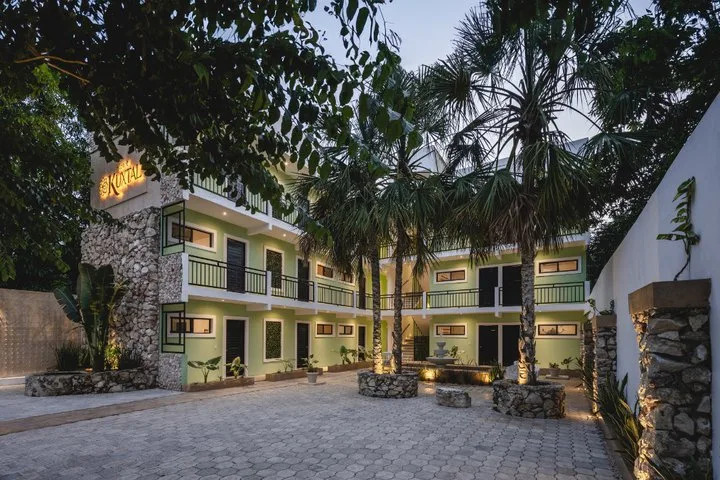 Hotel Kuxtal
