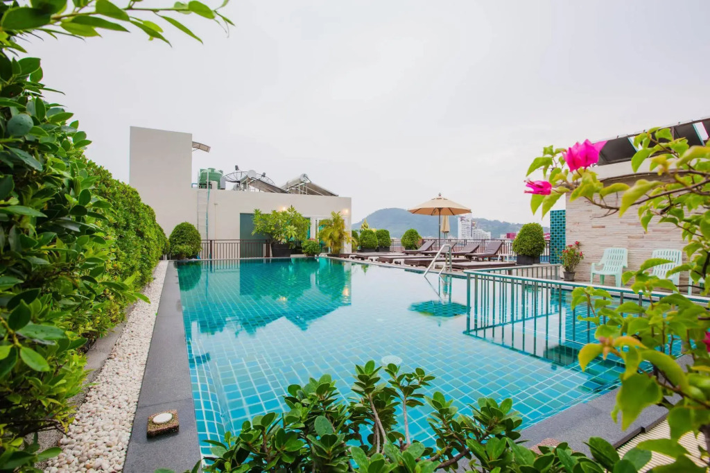 77 Patong Hotel & Spa