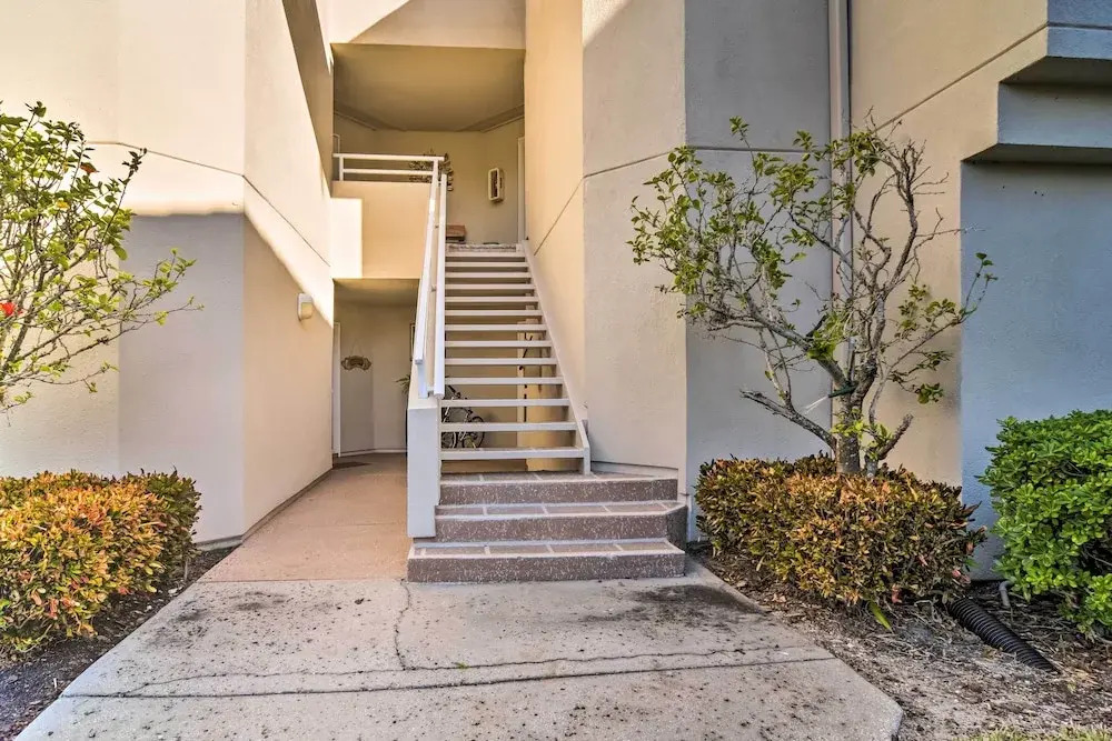 St Pete Condo w/ Private Lanai & Community Pool!