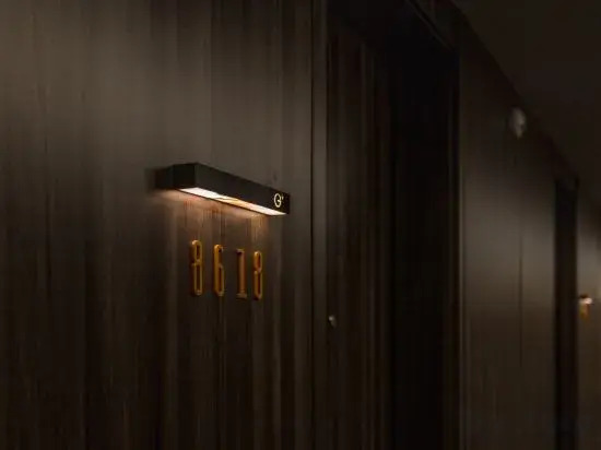 Platinum Palace  ·  Summit  Hotel