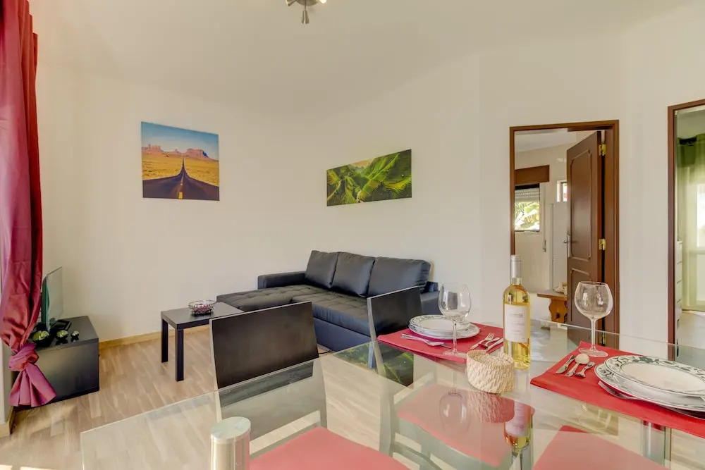 Apartment - 1 Bedroom with WiFi and Sea views - 107979