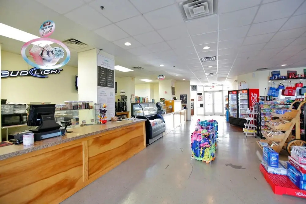 Laketown Wharf Resort by Panhandle Getaways