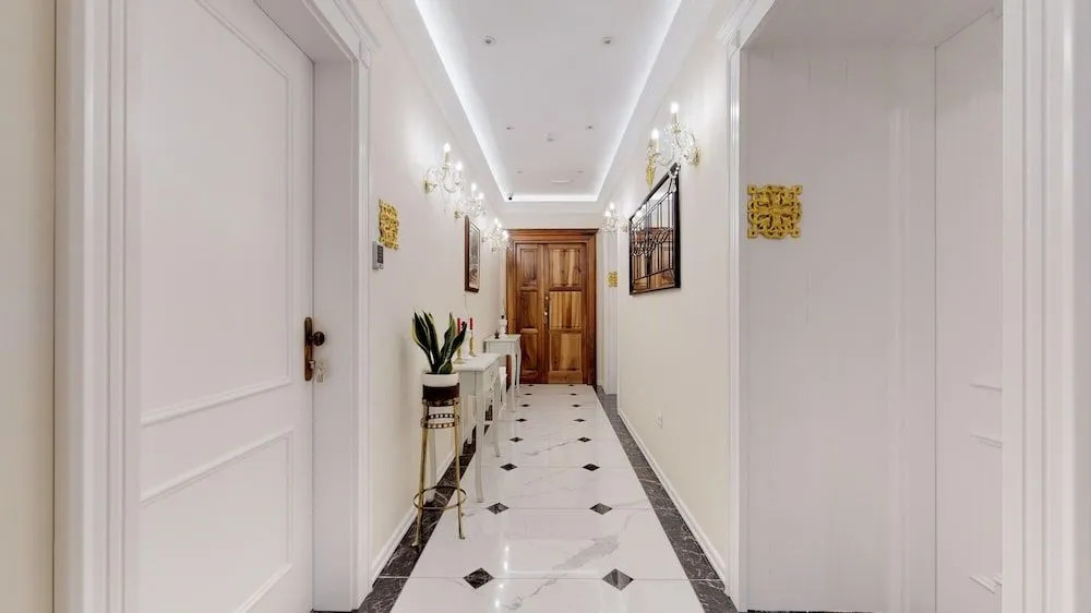 Chrysanta Apartments