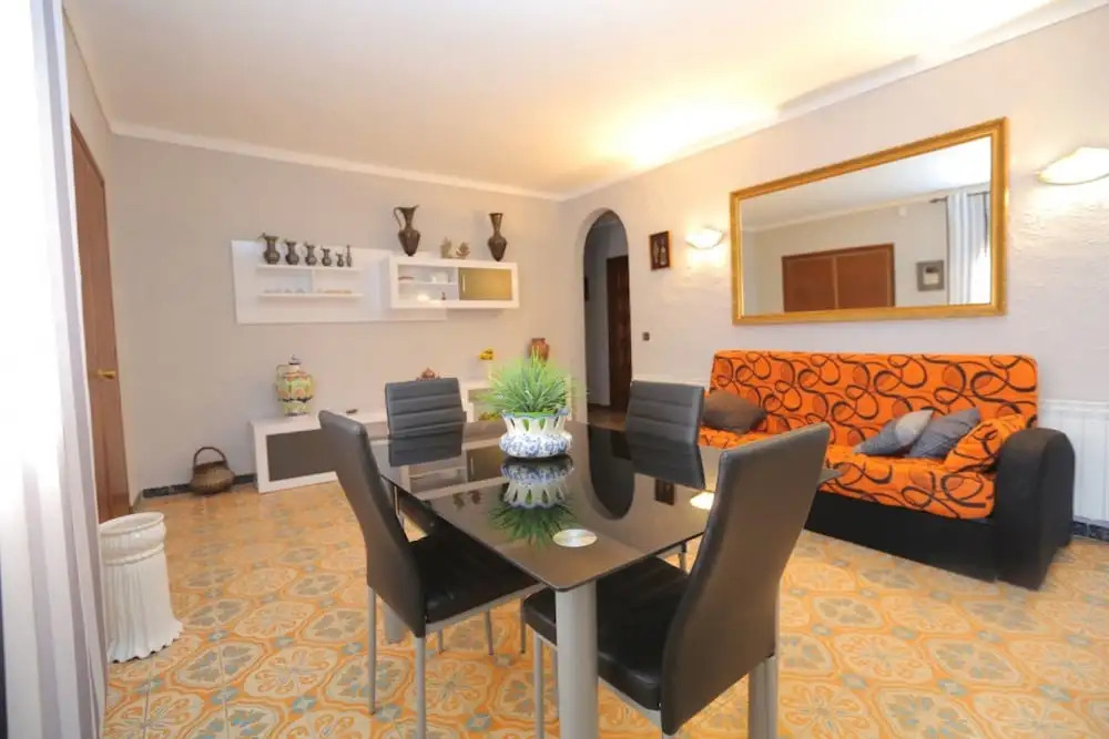 Villa Tranquila Para 8 Personas en Cambrils