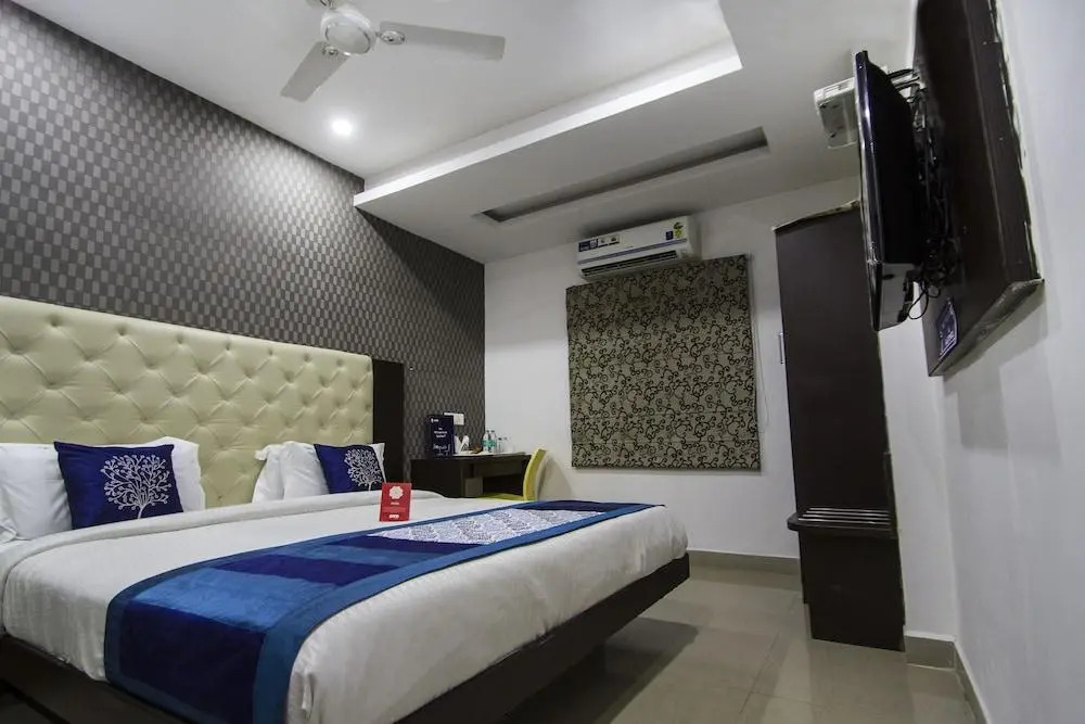 Hotel Aditya Homes