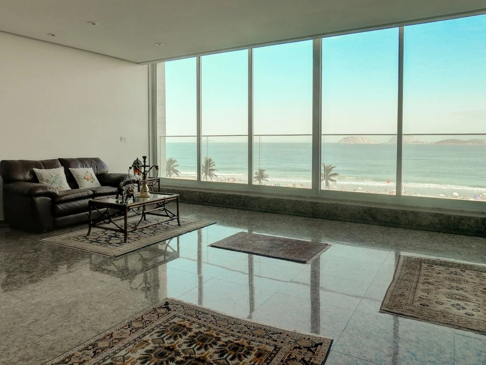 LinkHouse Majestic Beachfront Ipanema 3BDR Y1-008