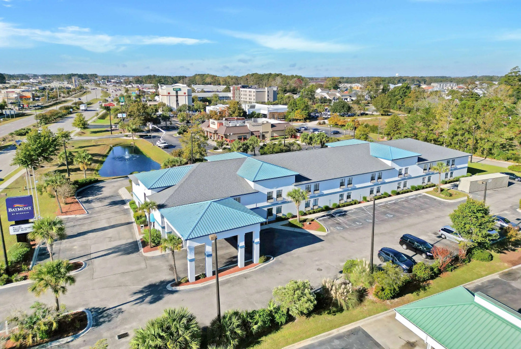Baymont by Wyndham N Myrtle Beach - Park & Sports Complex Area