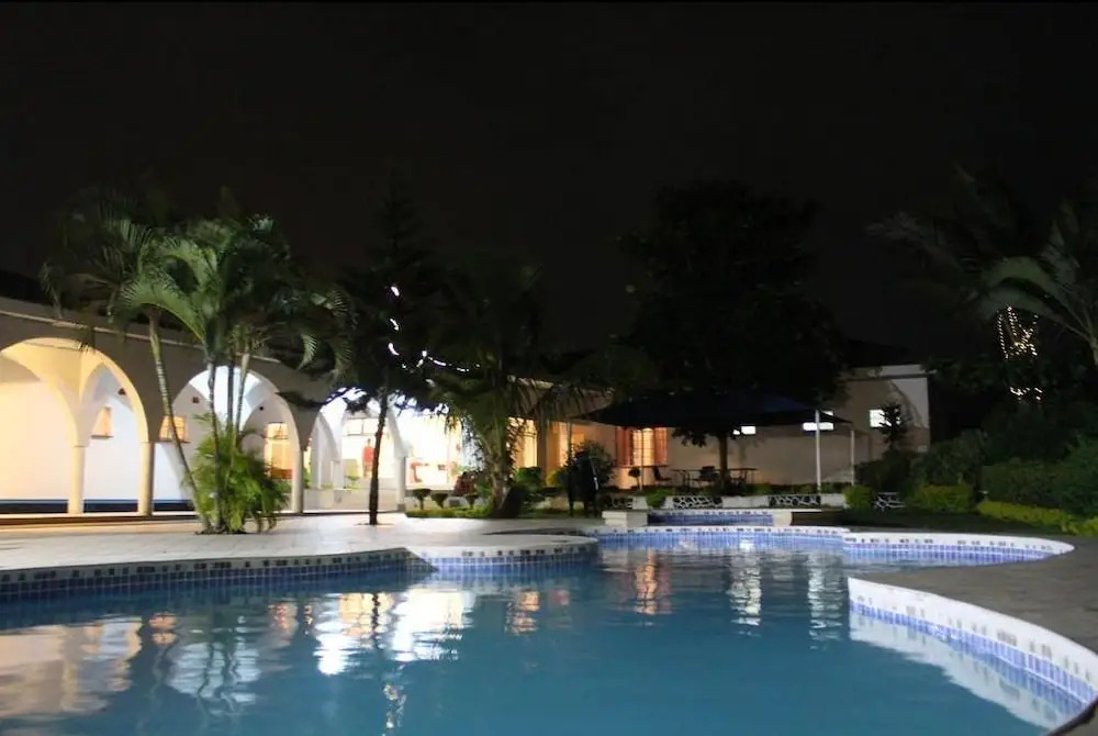 Blue Lagoon Lodge Blantyre