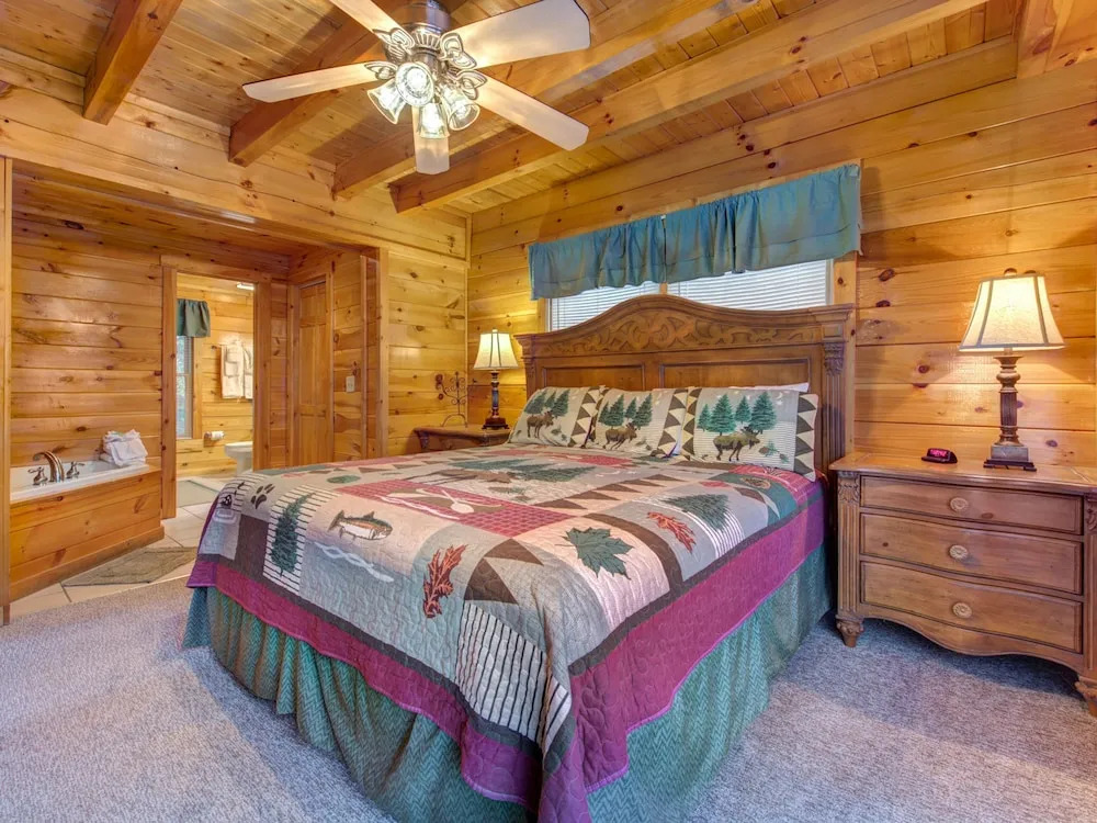 Arrowhead Lodge by Vtrips