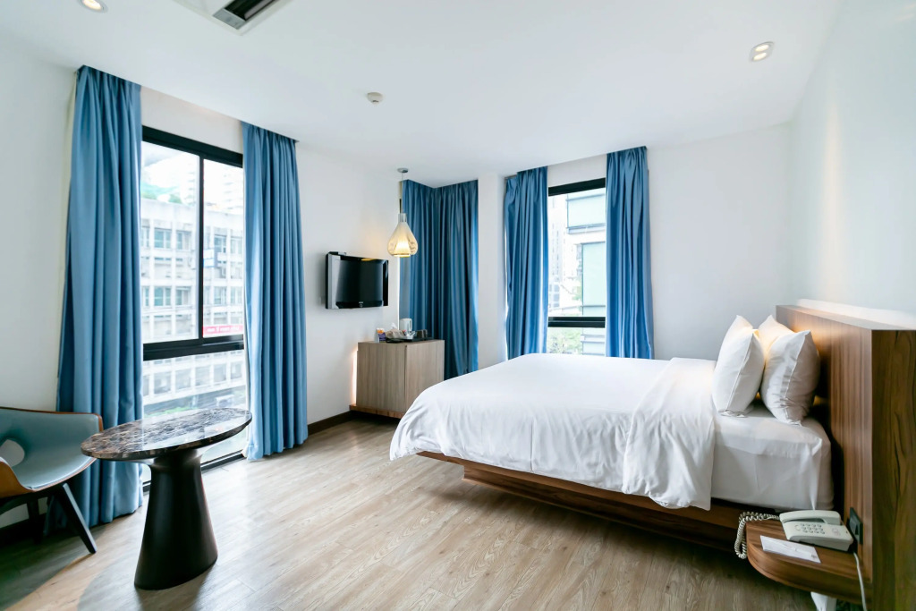 UNO Express Asoke Sukhumvit Bangkok