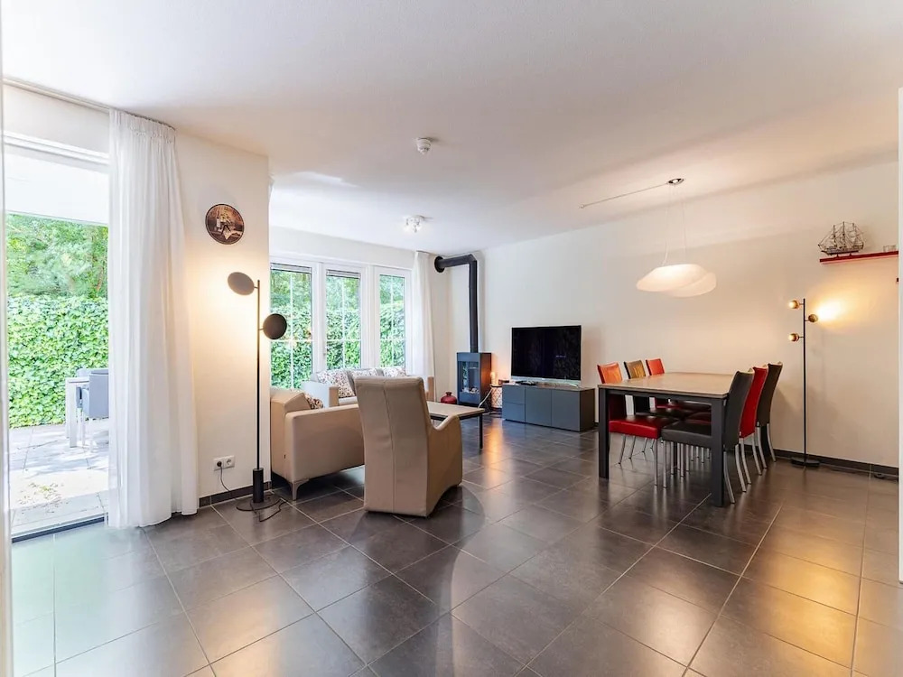 Spacious Apartment in Koudekerke With Terrace