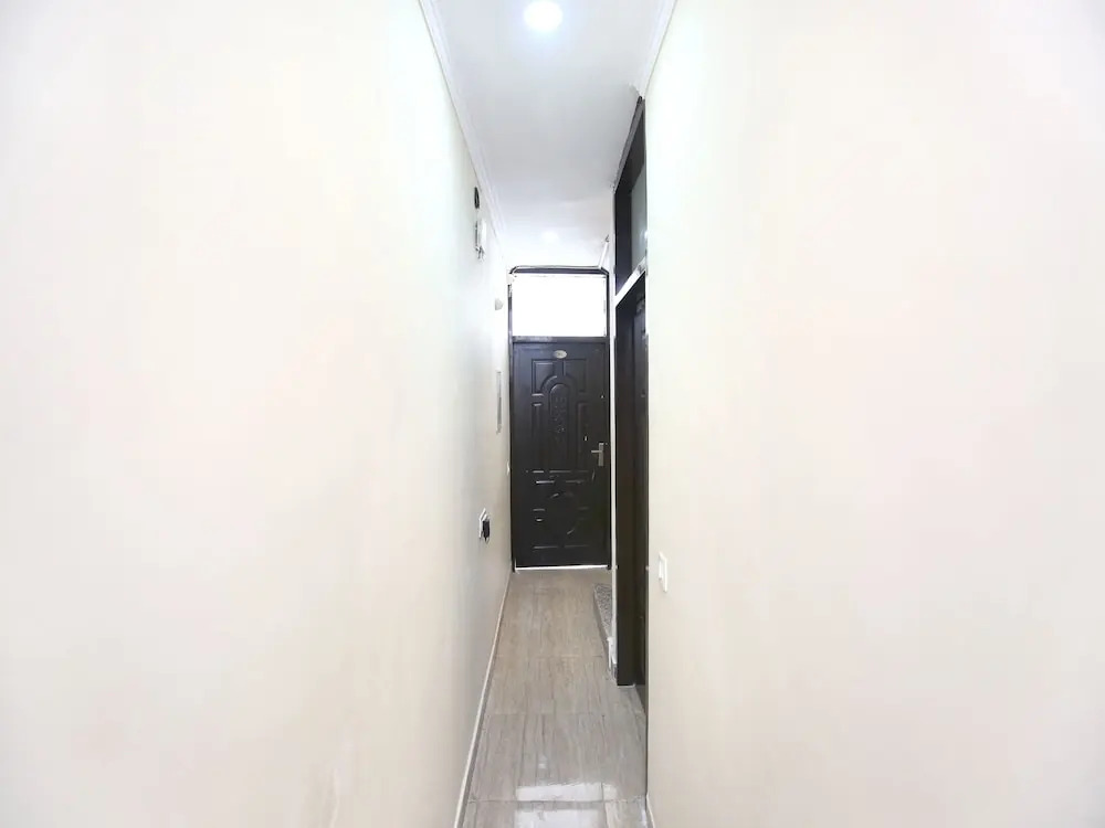OYO 16875 Hotel Skyz