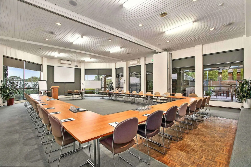 Knox International Hotel and Apartments