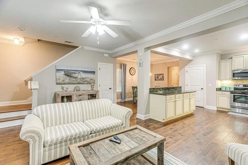 St Simons Island Haven: Screened Porch, Pond View!